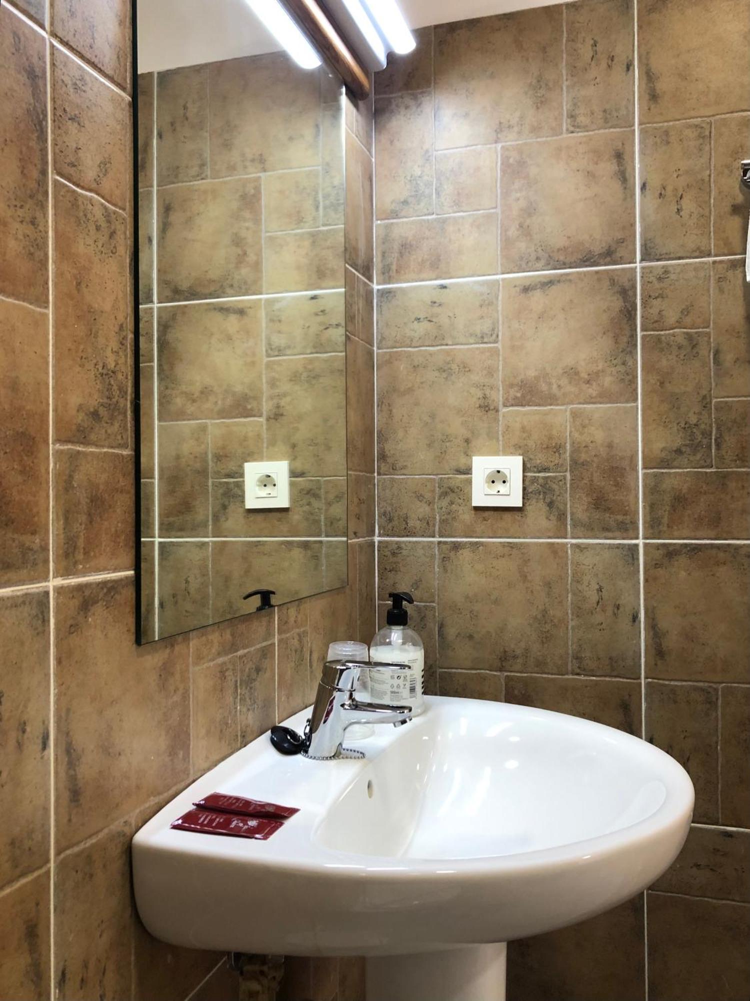 Hostal San Juan Sahagun Ruang foto